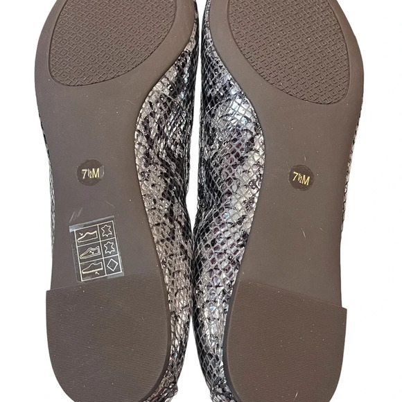 NIB TORY BURCH York Metallic Roccia Powder Suede Ballet Flat Silve… - Picture 7 of 9